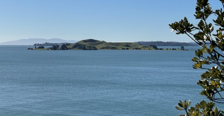 Kia Ora! Auckland City Discovery Tour – featuring historical Bastion Point, MJ Savage Memorial, Mount Eden and more…