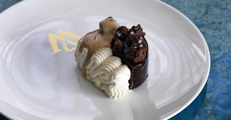 Calling All Chocolate Lovers: Whittaker’s & Icebergs Launch a New Summer Chocolate Menu in Bondi!