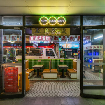 Kowloon Cafe,Burwood – Hong Kong Diner with Retro English Throwbacks: A Dining Floor with a Hong Kong Bus and Epic New BBQ Meat Range